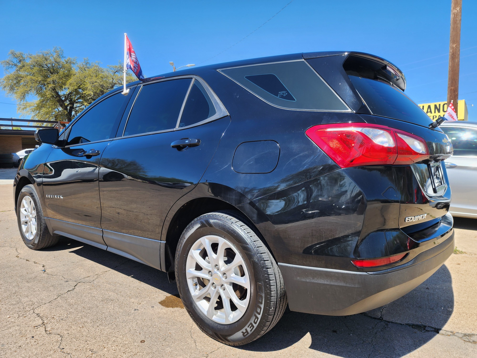 2019 BLACK Chevrolet Equinox LS (3GNAXHEV2KL) with an 1.5L L4 DIR DOHC 16V TURBO engine, 6A transmission, located at 2660 S.Garland Avenue, Garland, TX, 75041, (469) 298-3118, 32.885551, -96.655602 - Welcome to DallasAutos4Less, one of the Premier BUY HERE PAY HERE Dealers in the North Dallas Area. We specialize in financing to people with NO CREDIT or BAD CREDIT. We need proof of income, proof of residence, and a ID. Come buy your new car from us today!! This is a very well cared for 2019 Ch - Photo #5